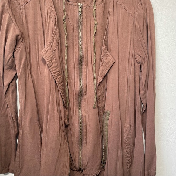 Mystree jacket - Picture 14 of 16